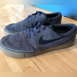 Nike Stefan Janoski Skateshoe Size 7y/40EUR